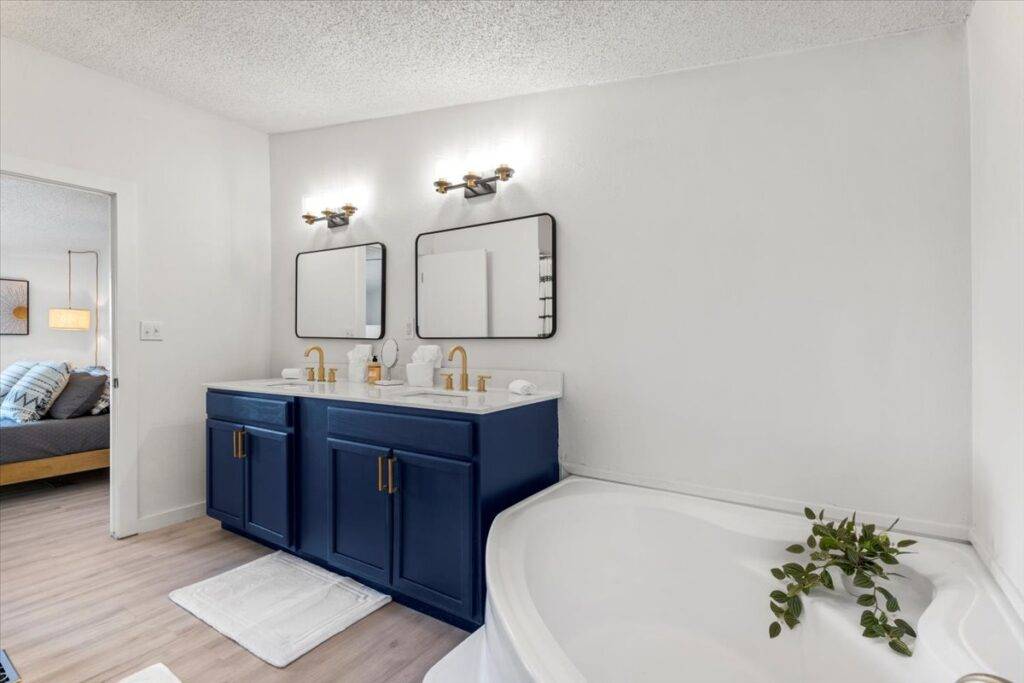 Primary Bathroom at Starlight Horizon cabins in Canyon Lake Texas