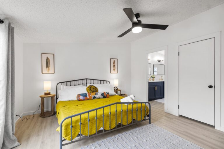 Primary bedroom in Cabin C at Starlight Horizon near Canyon Lake, Texas