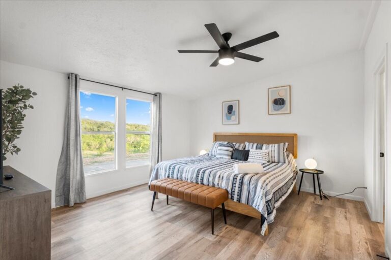 Primary bedroom in Cabin M at Starlight Horizon near Canyon Lake, Texas