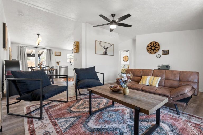 Living room in Cabin N at Starlight Horizon near Canyon Lake, Texas